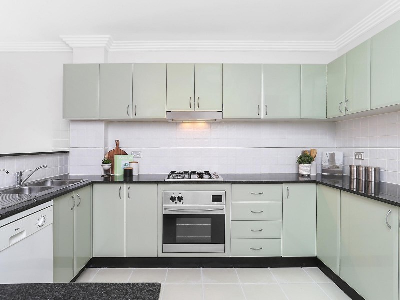 30/1 Hume Avenue, Castle Hill NSW 2154