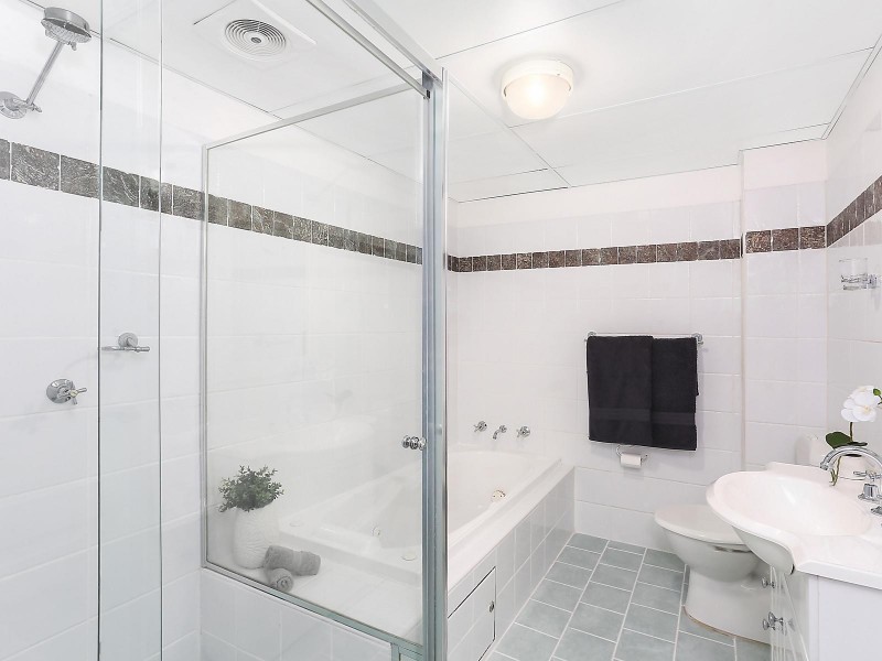 30/1 Hume Avenue, Castle Hill NSW 2154