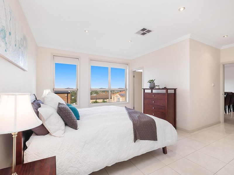 13 Governor Place, Winston Hills NSW 2153