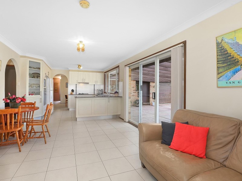 12 Salamander Grove, Baulkham Hills NSW 2153