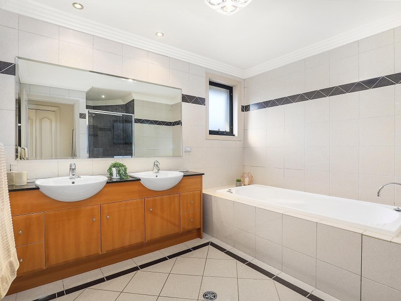 6 Grand Way, Castle Hill NSW 2154