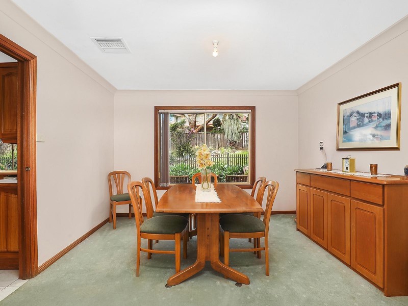 4 Isabella Close, Bella Vista NSW 2153