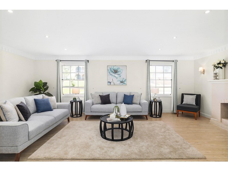 8 Hunter Place, Castle Hill NSW 2154