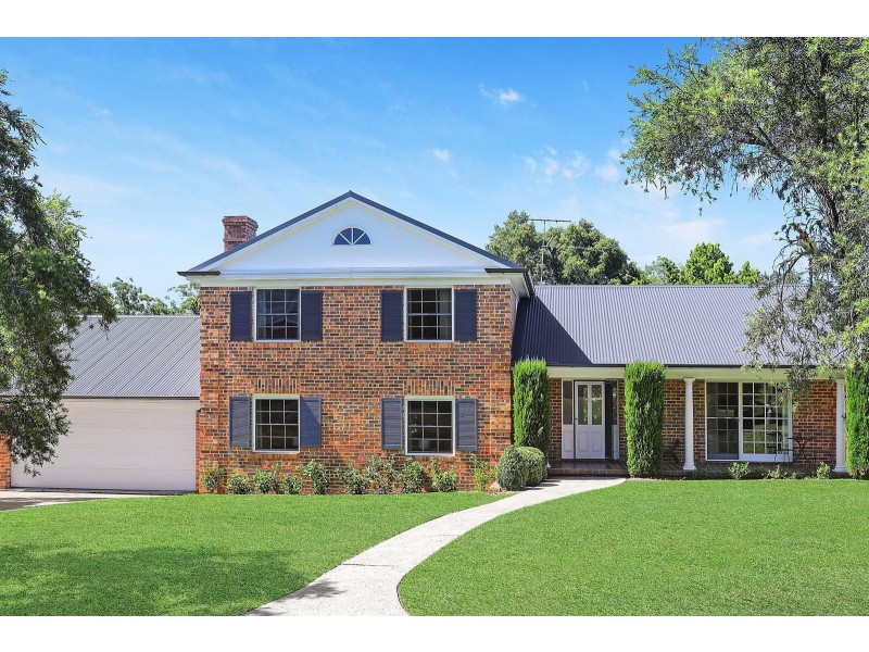 8 Hunter Place, Castle Hill NSW 2154