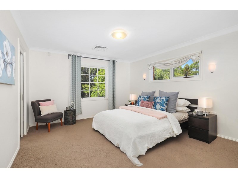 8 Hunter Place, Castle Hill NSW 2154