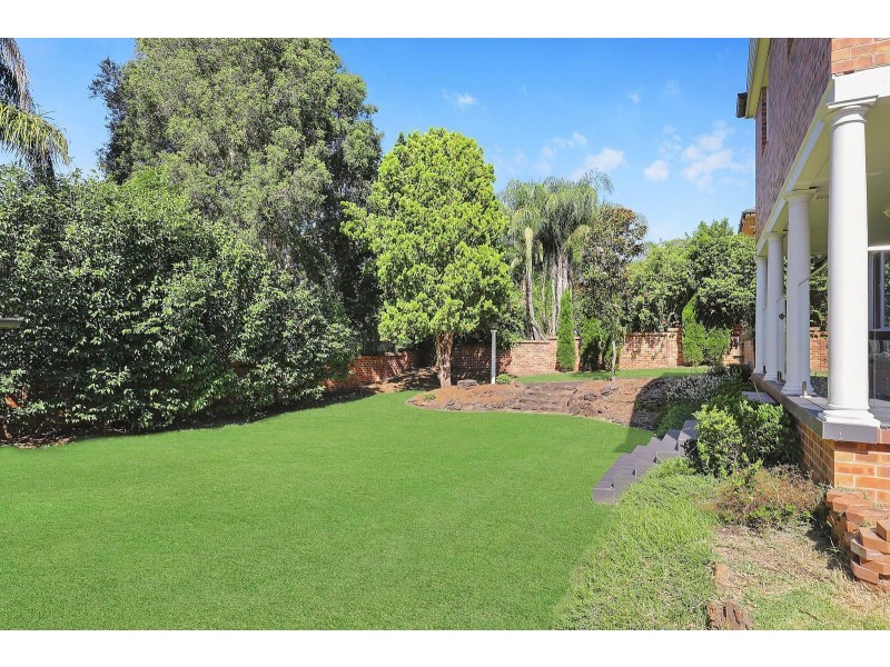 8 Hunter Place, Castle Hill NSW 2154