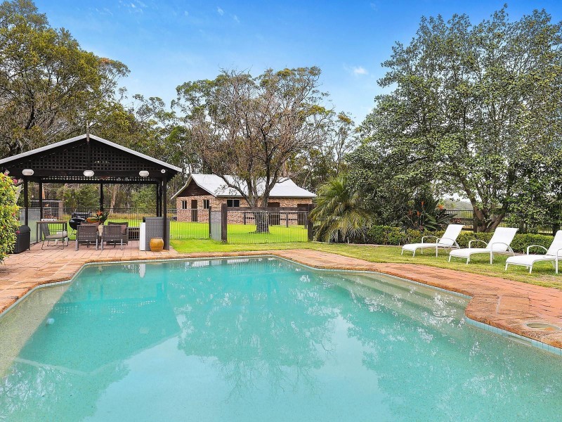 15 Peebles Road, Arcadia NSW 2159