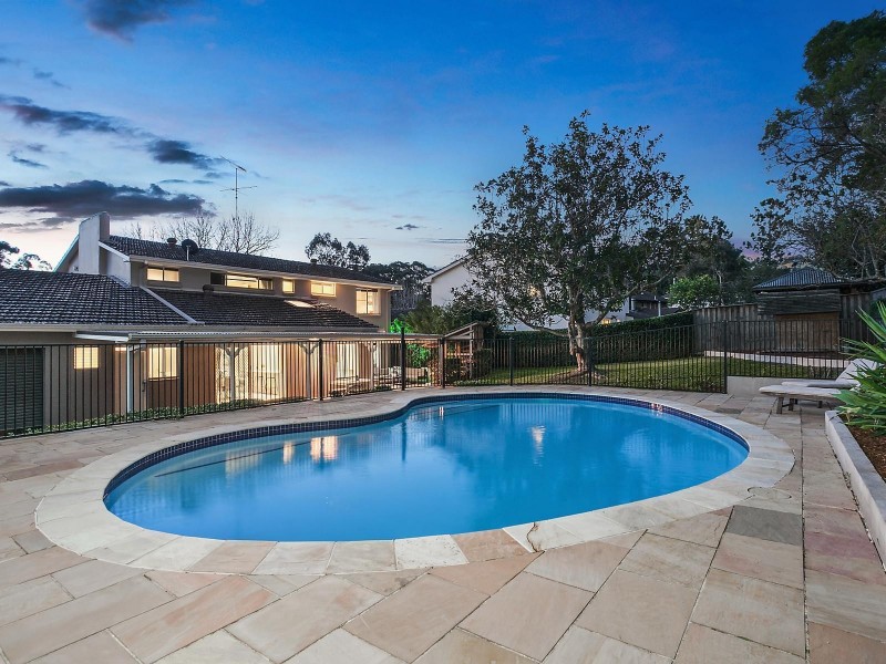 10 White Cedar Drive, Castle Hill NSW 2154