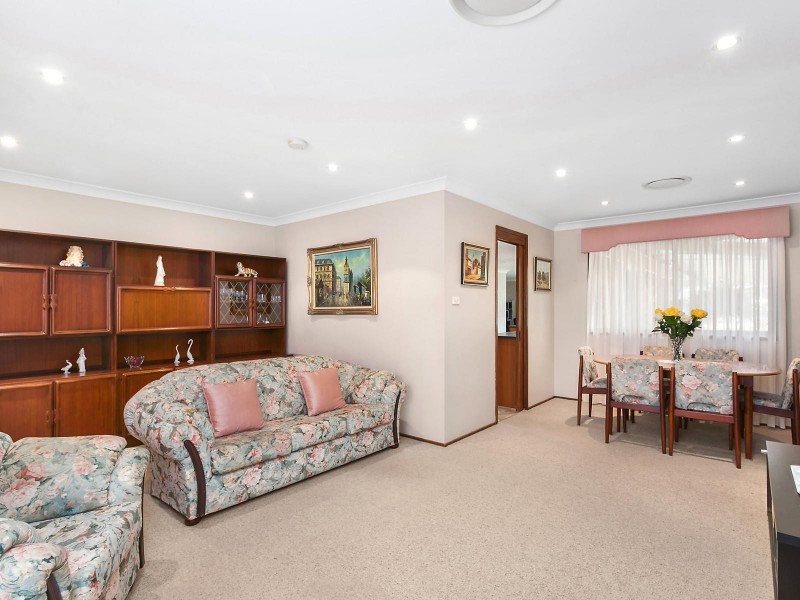 6 Elliott Place, Baulkham Hills NSW 2153