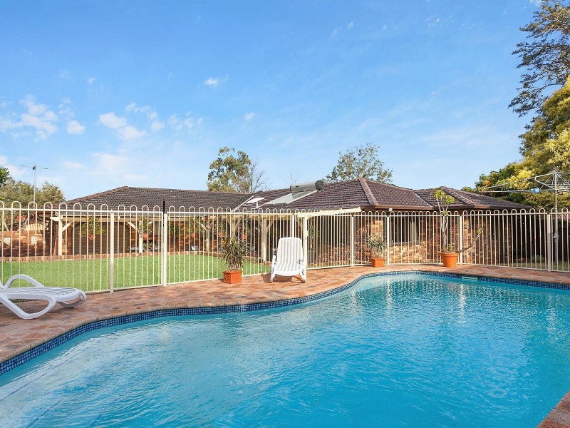 6 Elliott Place, Baulkham Hills NSW 2153