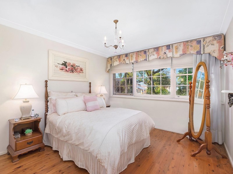 10 Roseneath Place, Baulkham Hills NSW 2153