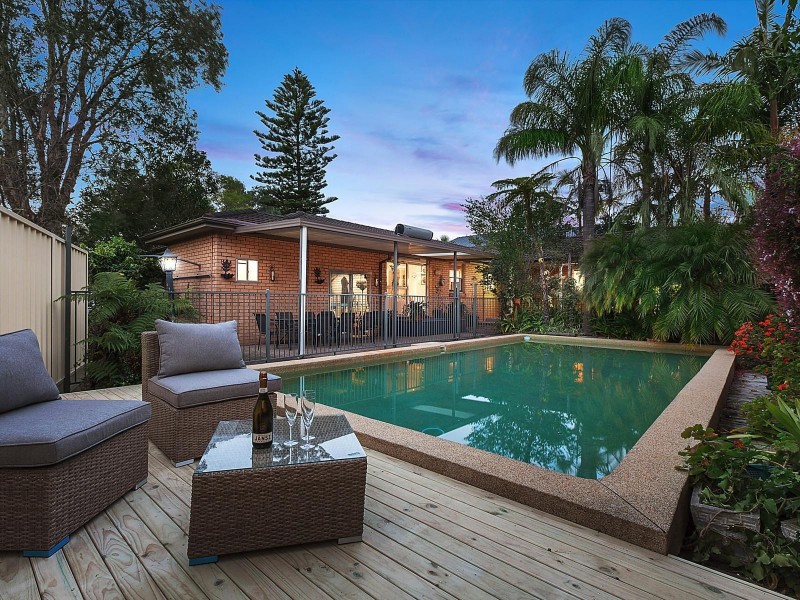 10 Roseneath Place, Baulkham Hills NSW 2153