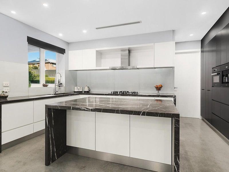 5 Lewis Jones Drive, Kellyville NSW 2155