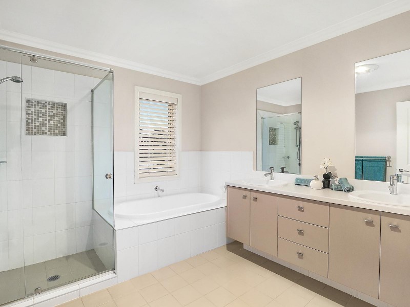 12 Melvey Place, Castle Hill NSW 2154