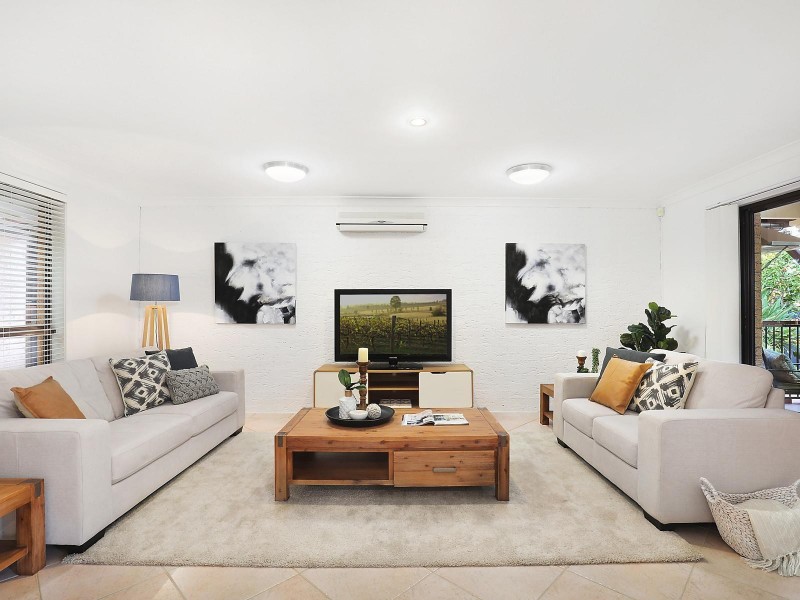 1 Westminster Drive, Castle Hill NSW 2154