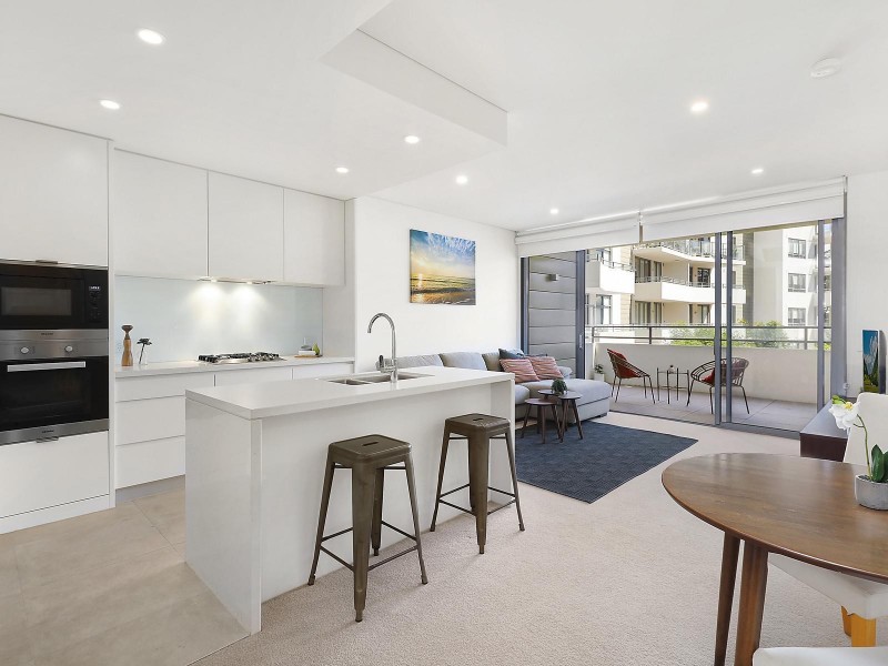 8/38 Solent Circuit, Bella Vista NSW 2153