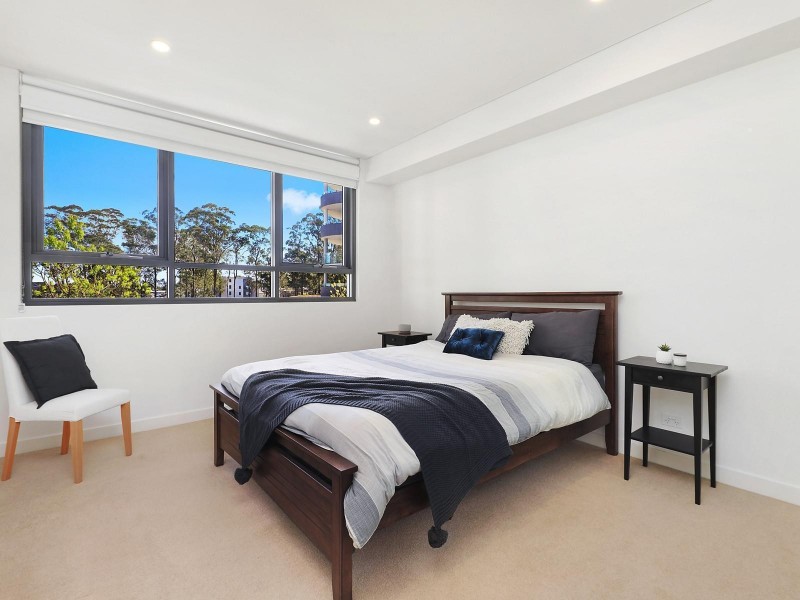 8/38 Solent Circuit, Bella Vista NSW 2153