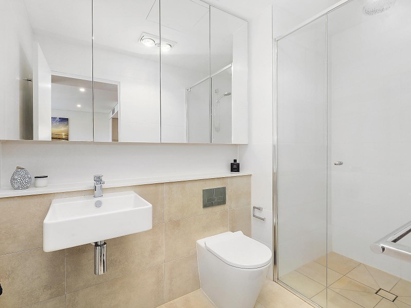 8/38 Solent Circuit, Bella Vista NSW 2153