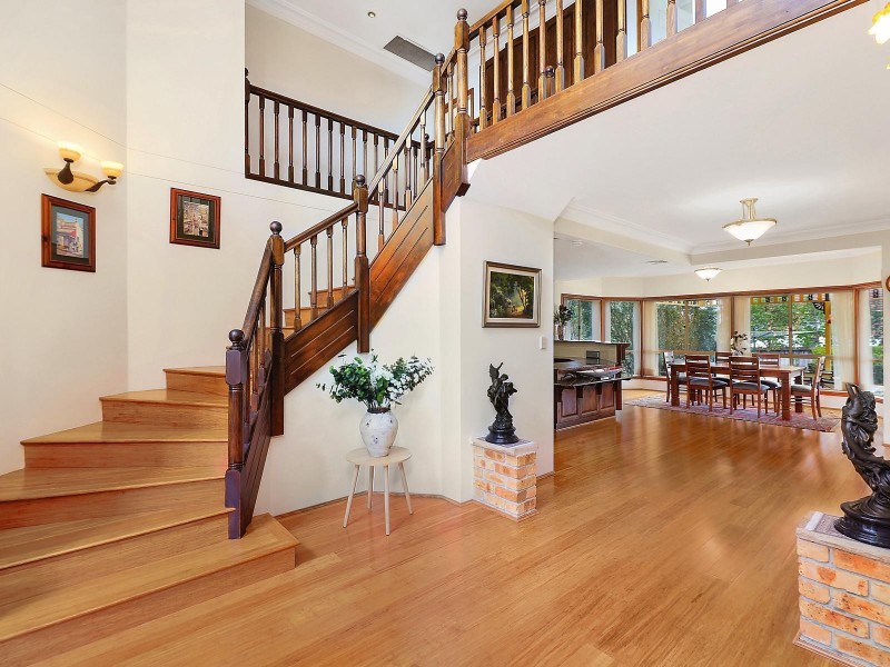 10 Beaumaris Avenue, Castle Hill NSW 2154