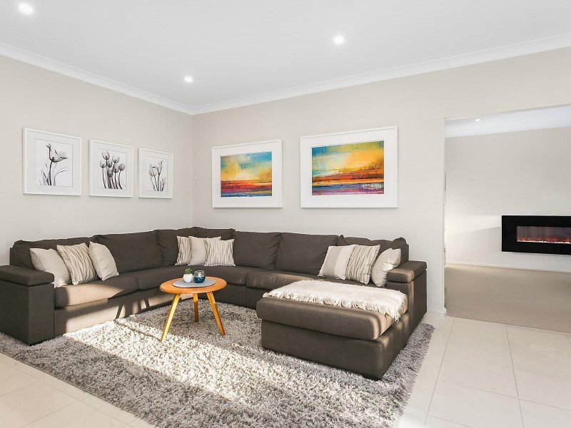 10 Valour Place, Kellyville Ridge NSW 2155