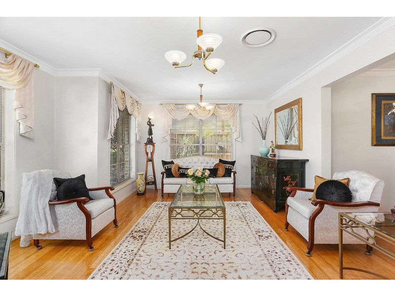 10 Longley Place, Castle Hill NSW 2154