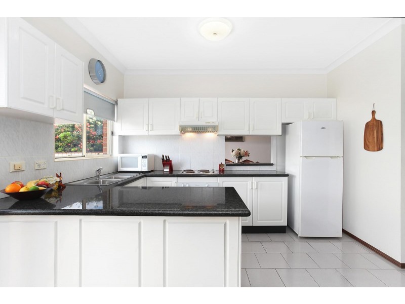 4/4B Coronation Road, Baulkham Hills NSW 2153