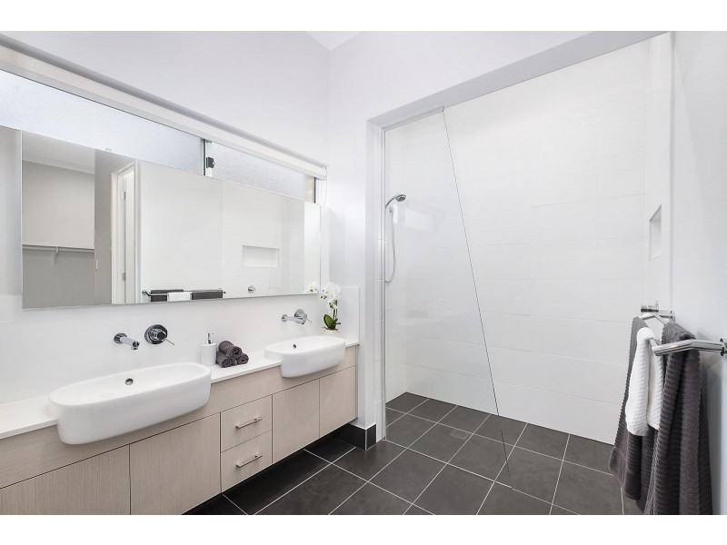 21 Bresnihan Avenue, Kellyville NSW 2155