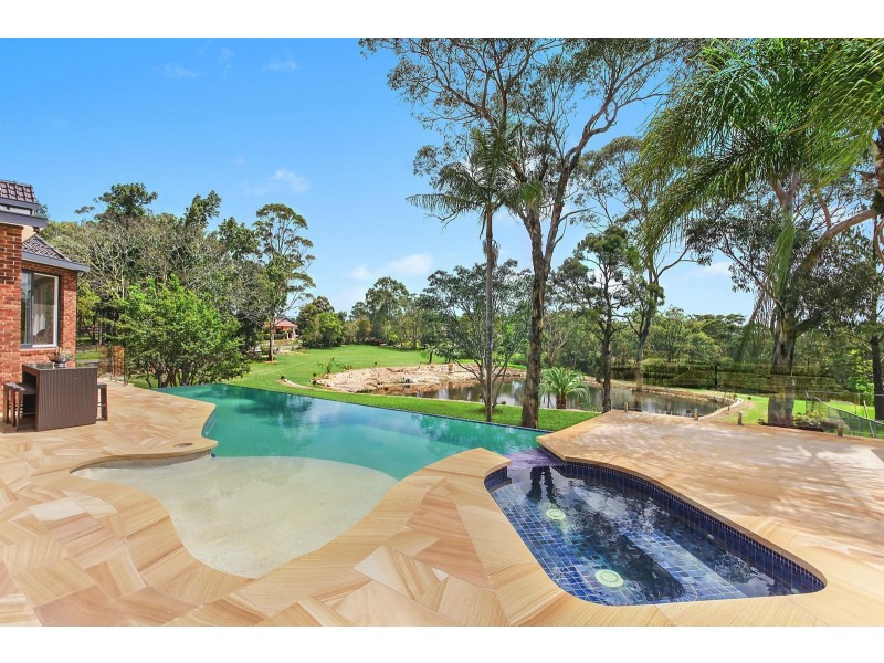 4 Alinda Close, Middle Dural NSW 2158
