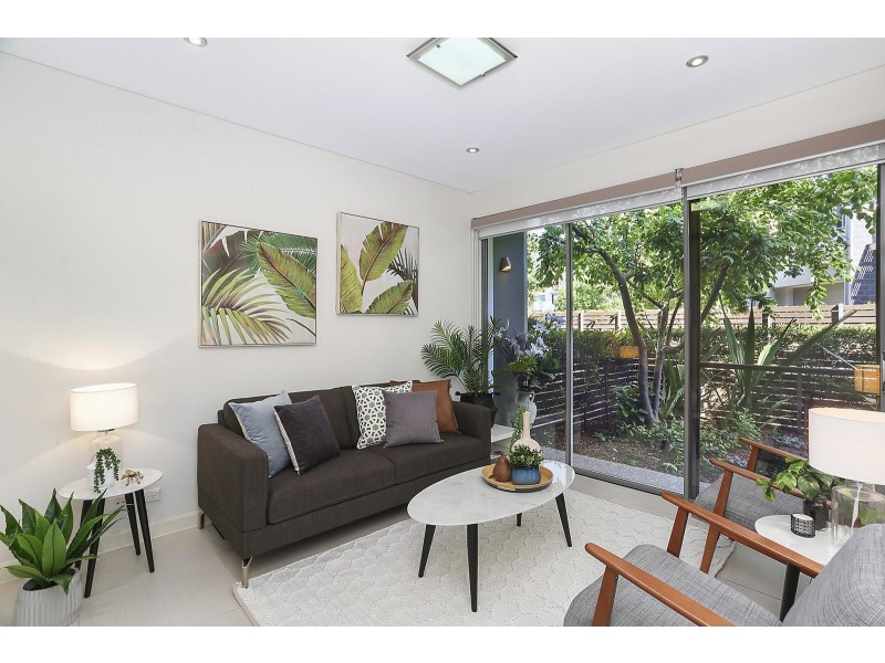 28 Peninsula Way, Bella Vista NSW 2153
