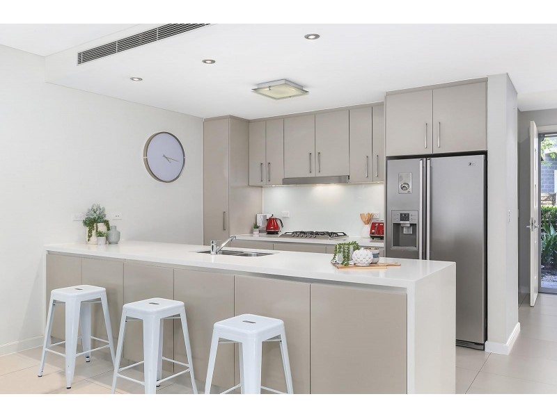 28 Peninsula Way, Bella Vista NSW 2153