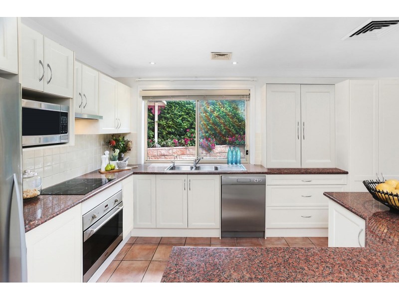 17 Freycinet Close, Dural NSW 2158