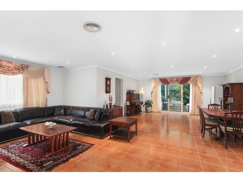 7 Denbigh Court, Castle Hill NSW 2154