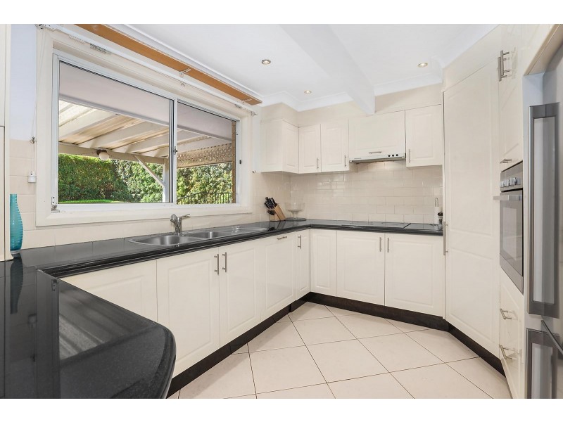 16 Cumberland Avenue, Castle Hill NSW 2154