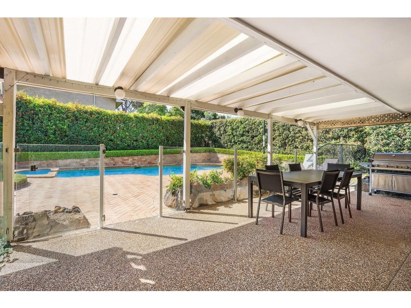 16 Cumberland Avenue, Castle Hill NSW 2154