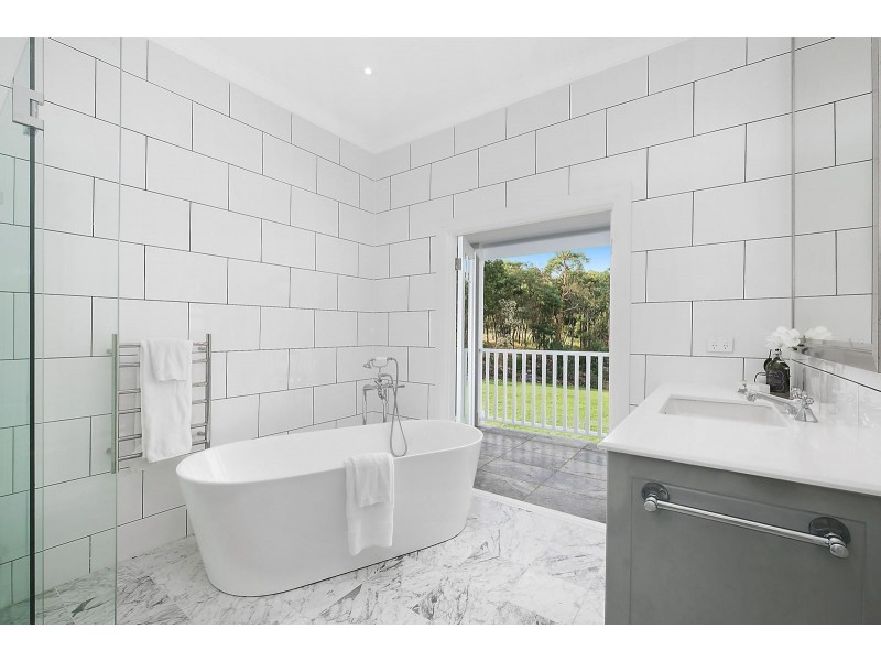 18 Cockatoo Place, Glenorie NSW 2157