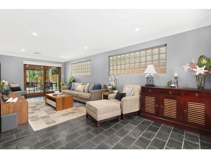 2 Derwent Place, Castle Hill NSW 2154