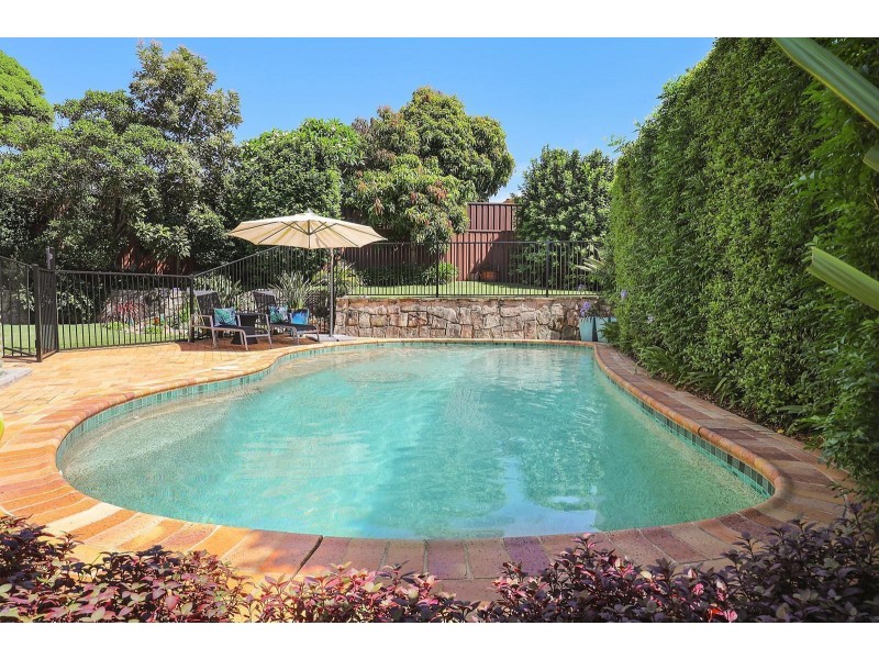 8 Elliott Place, Baulkham Hills NSW 2153