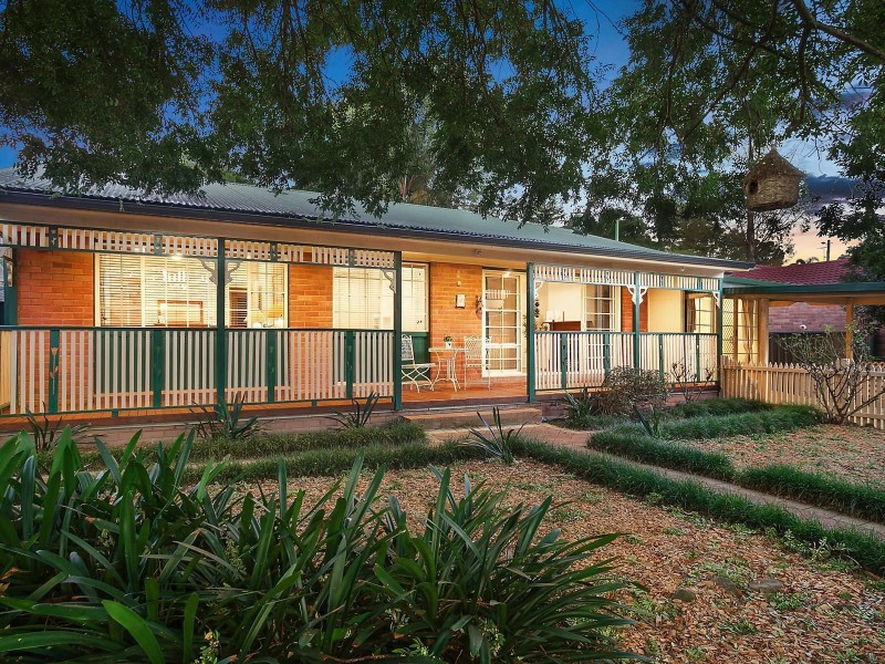 27 Roxborough Park Road, Baulkham Hills NSW 2153