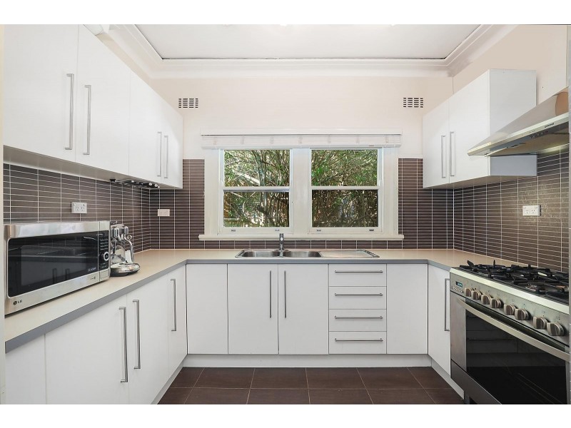 6 Balmoral Road, Northmead NSW 2152