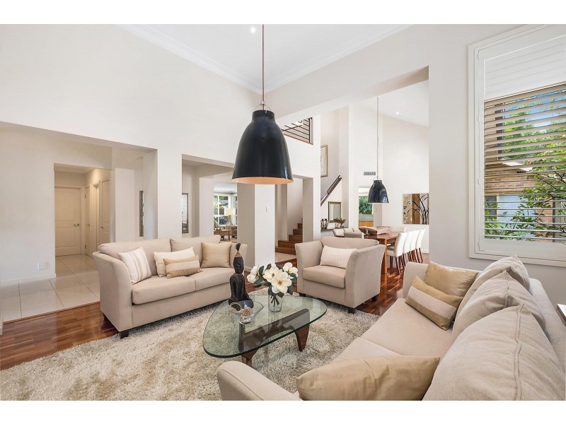 12 Queens Court, Castle Hill NSW 2154