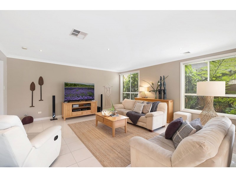 12 Queens Court, Castle Hill NSW 2154