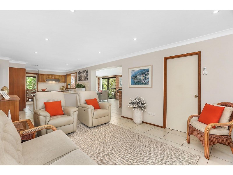 11 Galahad Crescent, Castle Hill NSW 2154