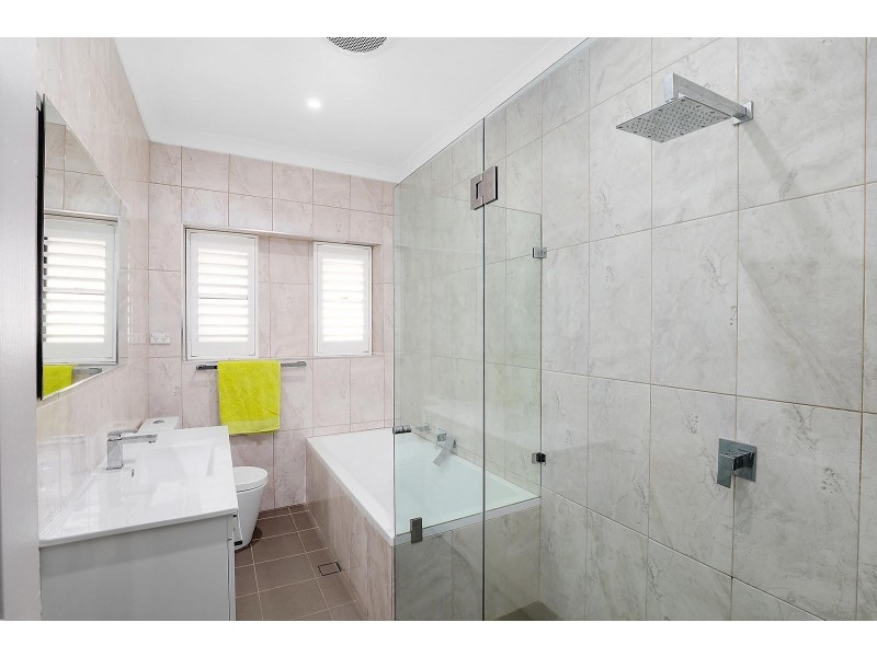 22 Canyon Road, Baulkham Hills NSW 2153