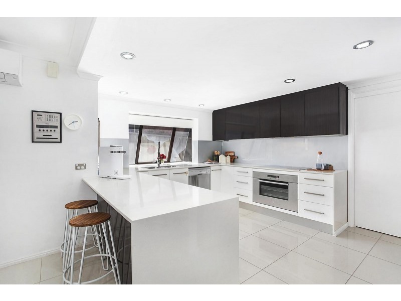 111 Ridgecrop Drive, Castle Hill NSW 2154