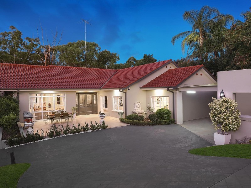 220 Ridgecrop Drive, Castle Hill NSW 2154