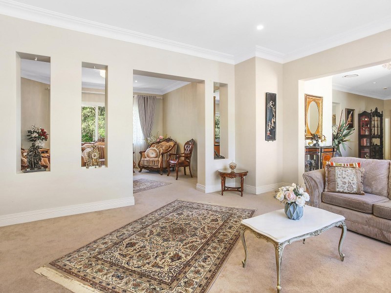 220 Ridgecrop Drive, Castle Hill NSW 2154