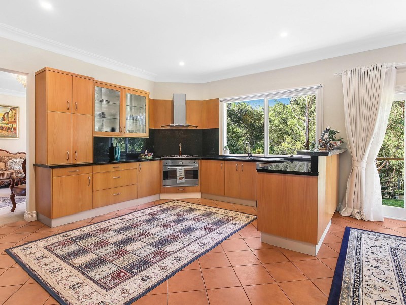 220 Ridgecrop Drive, Castle Hill NSW 2154