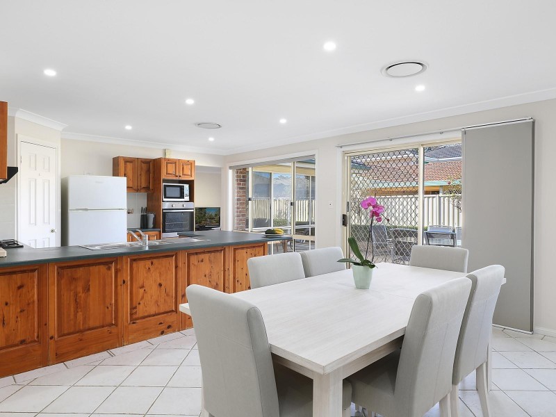 12 Aberdeen Place, Stanhope Gardens NSW 2768