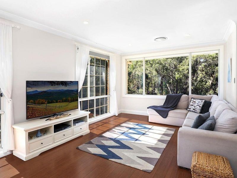 21 Woodstream Crescent, Kellyville NSW 2155