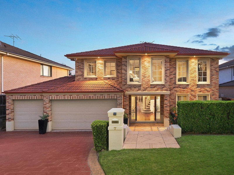 7 Lodgeworth Place, Castle Hill NSW 2154